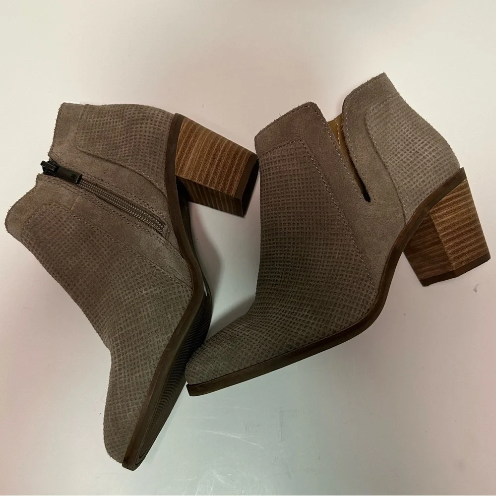 🤠 Lucky Brand Ponic Suede Western Ankle Booties - Titanium Grey (Size 6.5, NIB) - Picture 6 of 12